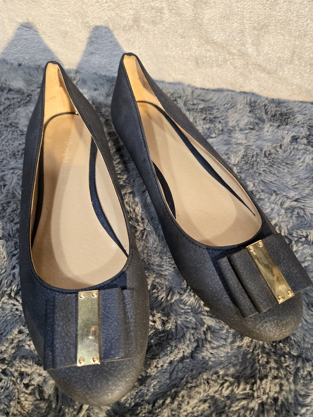 Black Bow-Accent Women's Ballet Flats with Gold Plate